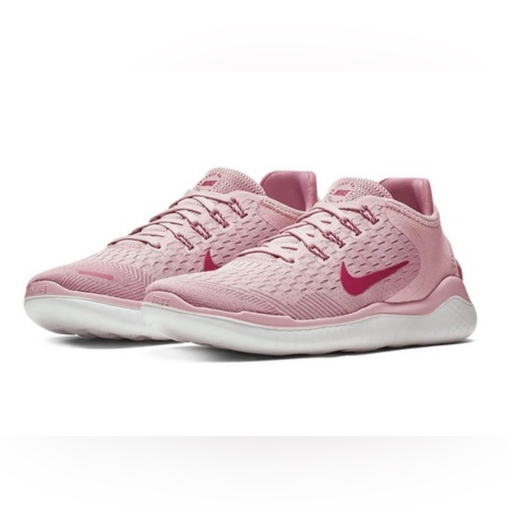 Women’s Nike fee RN Size 7 B2
